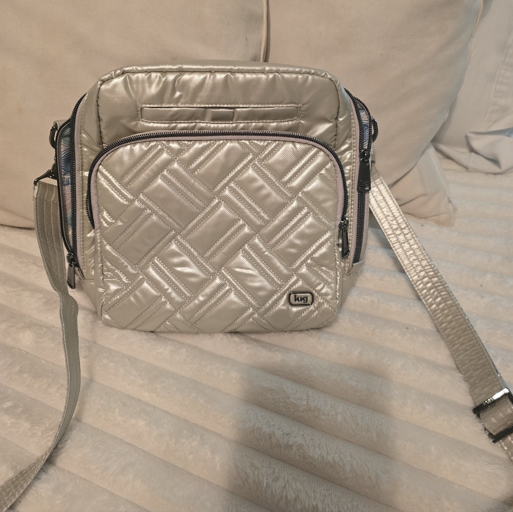 Lug Ranger Legacy Crossbody - Picture 2 of 7